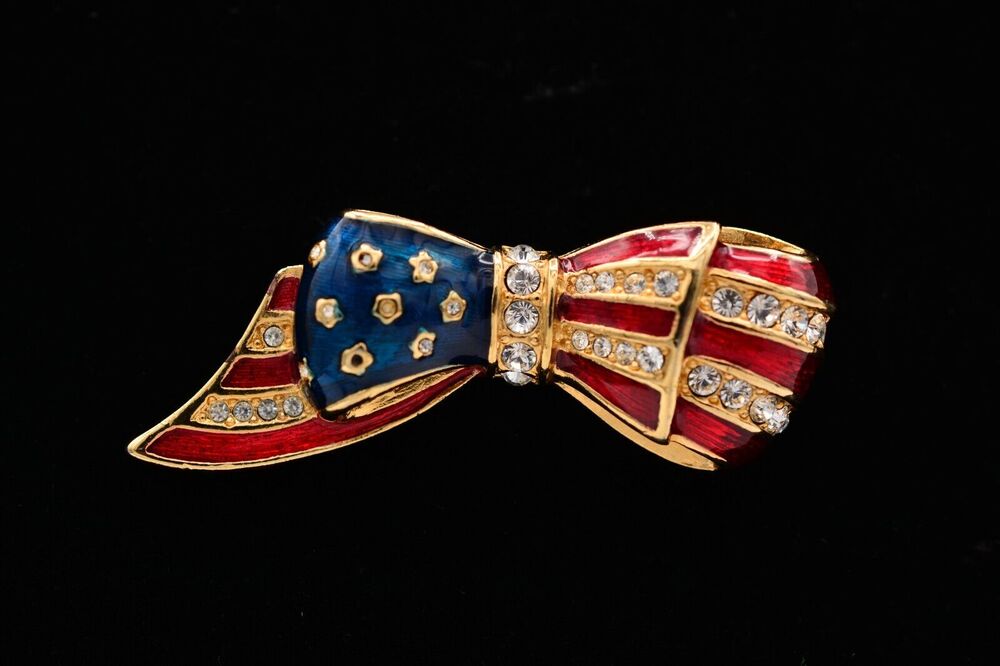 Carolee Vintage American Flag Bow Pin Brooch Pave Crystal Gold Signed 80s BinAP